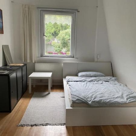 Altbauwohnung Stuttgart Ost Экстерьер фото